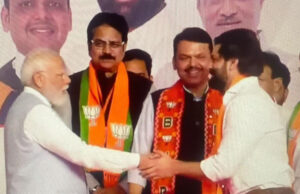 पंतप्रधान नरेंद्र मोदीजी आणि मनसे नेते अमित राज ठाकरे पुण्यात महायुतीच्या प्रचारार्थ जाहिर सभेत एका मंचावर…