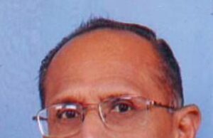 ज्येष्ठ साहित्यिक बाबा भांड आणि ईश्वरलाल परमार यांना कवी नर्मद साहित्य पुरस्कार जाहीर