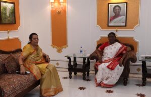 अल्पवयीन मुली आणि महिला यांच्या संदर्भात झालेल्या गुन्ह्यातील फाशीची शिक्षा झालेल्या गुन्हेगारांना दयेचा अर्ज नाकारणे योग्य राहील – डॉ.नीलम गोऱ्हे