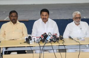 विधानसभा निवडणुका निष्पक्षपातीपणे पार पाडण्यासाठी रश्मी शुल्कांसारखे वादग्रस्त अधिकारी हटवा