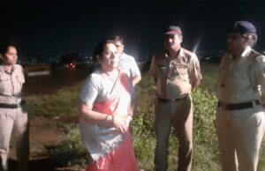 शिवसेना नेत्या तथा उपसभापती डॉ. नीलम गोऱ्हे यांची बोपदेव घाटातील पोलीस चौकीला दिली भेट