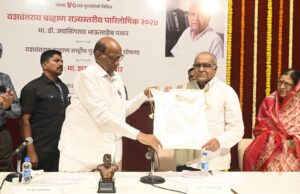 इतिहासाचे पुनर्लेखन म्हणजे सत्याचा शोध – डॉ. जयसिंगराव पवार