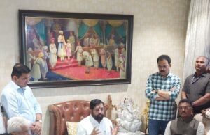 राज्यातील सत्ता स्थापनेची कोंडी फोडली* *काळजीवाहू मुख्यमंत्री एकनाथ शिंदेंचा पंतप्रधान आणि गृहमंत्र्यांना फोन *सरकार स्थापनेसाठी कोणताही अडसर नसल्याचे केले आश्वस्त*