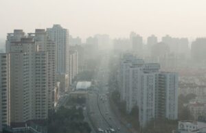 शहरांचा कोंडतोय श्वास; वाढती लोकसंख्या ठरतेय डोकेदुखी