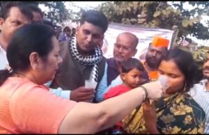 चिमुकल्या बहिणींच्या अत्याचार अन् हत्येने पुणे हादरलं, शिवसेना नेत्या डॉ. नीलम गोऱ्हे राजगुरूनगरमध्ये पोहचल्या* *पीडित मुलींच्या हत्येच्या निषेधार्थ उपोषणास बसलेल्या प्रतिनिधींशी उपसभापती डॉ. नीलम गोऱ्हे यांची चर्चा व त्वरित दोषारोप पत्र व निकालासाठी प्रयत्नाचे आश्वासन व मनोधैर्य योजना*