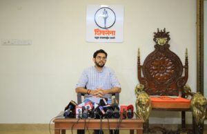 मंत्री ‘पालकमंत्री’ नव्हे, तर जिल्ह्याचे ‘मालकमंत्री ‘ बनण्याच्या स्पर्धेत आहेत का ?* *सैफ प्रकरणी तत्परता, संतोष देशमुख प्रकरणी दिसत नाही*