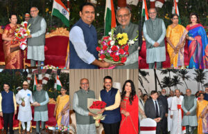 प्रजासत्ताक दिनानिमित्त राज्यपालांचे चहापान; मुख्यमंत्री फडणवीस, केंद्रीय मंत्री गिरीराज सिंह यांसह अनेक मान्यवरांची उपस्थिती