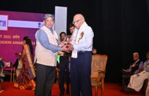 महाराष्ट्रातील दोन साहित्यिकांचा प्रतिष्ठित साहित्य अकादमी पुरस्काराने सन्मान