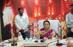 विधान परिषद उपसभापती डॉ. नीलम गोऱ्हे यांनी तुळजाभवानी मातेचे घेतले दर्शन* *तुळजापूरच्या विकासासाठी आपले प्रयत्न सुरूच राहतील- डॉ. नीलम गोऱ्हे*