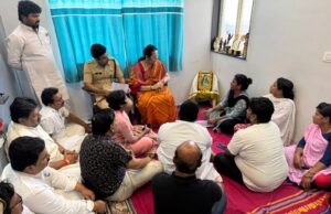 *उपसभापती डॉ. नीलम गोऱ्हे यांनी बीड येथील साक्षी कांबळे आत्महत्या प्रकरणी पीडित कुटुंबियांची घेतली भेट*