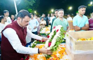 पहलगाममधील दहशतवादी हल्ल्यात मृत पावलेल्या डोंबिवलीतील तिघांना मुख्यमंत्र्यांकडून श्रद्धांजली*