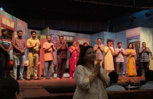 वाह काय प्लॅन:चाळीतल्या घरात काहीतरी शिजतंय… वडील आणि मुलांच्या मनात नेमकं काय घडतंय..