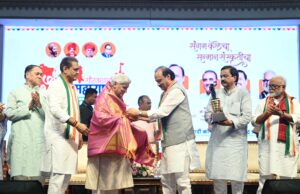संयुक्त महाराष्ट्राच्या उभारणीचा इतिहास पक्षाने सर्वांसमोर आणला आहे. याचा नवीन पिढीला नक्कीच फायदा होणार – अजित पवार गौरवशाली महाराष्ट्र महोत्सवाचे थाटात उद्घाटन ;महाराष्ट्राच्या समग्र इतिहासाला उजाळा देणारी पाच दालन महाराष्ट्राच्या संस्कृतीचे दर्शन घडवणारी भव्य गौरव शोभा यात्रा जावेद अख्तर, सदानंद मोरे, मधुकर भावे कुमार कदम यांचा सन्मान