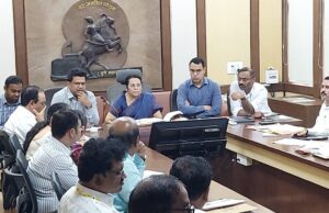 पुणे शहरासाठी पावसाळ्याच्या अनुषंगाने आंतरविभागीय समन्वय साधून आपत्ती व्यवस्थापन यंत्रणा सुसज्ज ठेवा,शहरातील पुलांचे स्ट्रक्चरल ऑडिट करा : विधानपरिषद उपसभापती नीलम गोऱ्हे* *उपसभापती नीलम गोऱ्हे यांनी पुणे महानगरपालिका आयुक्त नवल किशोर राम यांचेसह विविध विभागांना दिले निर्देश*