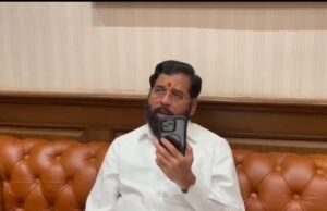 उत्तराखंडमध्ये अडकलेल्या महाराष्ट्रातील पर्यटकांना मिळाली मदत* *उपमुख्यमंत्री एकनाथ शिंदे यांनी उत्तराखंडचे मुख्यमंत्री पुष्करसिंह धामी यांच्याशी साधला संवाद* *एनडीआरएफच्या पथकांनी पर्यटकांना तत्काळ मदत करत सुरक्षित ठिकाणी हलवले*