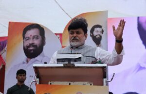 भारतीय सैनिकांसाठी शिवसेनेची सिंदूर महारक्तदान यात्रा! सांगलीचे १ हजार युवक करणार सैनिकांसाठी रक्तदान सांगलीतून महारक्तदान यात्रेला सुरुवात