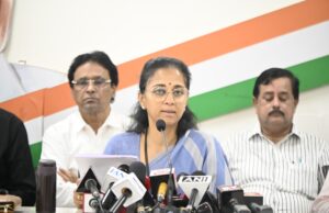 *महाराष्ट्रात सातत्याने क्राइम वाढतोय,लोकांना वर्दीची भीती राहिलेली नाही*