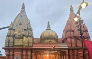 *वांद्रे येथे साकारतेय ५२ फुटी काशी विश्वनाथ मंदिर*