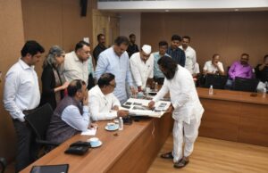 *कुलस्वामिनी तुळजाभवानी मंदिर जीर्णोद्धाराचे काम धार्मिक भावना आणि परंपरेचा आदर करूनच- ना ॲडआशिष शेलार