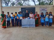 साक्षरतेच्या समान अधिकारा’चा आदर करून श्रीगणेशाचे आशीर्वाद व प्रसाद वाटण्याचा अनोखा मार्ग…