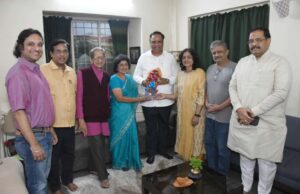 *सावित्रीबाई फुले पुणे विद्यापीठात व्यंगचित्रकार शि.द. फडणीस यांच्या नावाने अध्यासन सुरू करणार* *सांस्कृतिक कार्यमंत्री एँड. आशिष शेलार यांची घोषणा*