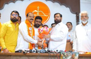 *“सोन्याची अंडी खाऊन झाली आता कोंबडीच कापायला निघाले”*