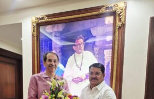 *चंद्रपूर महापालिकेत महाविकास आघाडी एकत्र येणार,उद्धव ठाकरे यांच्याशी मातोश्रीवर काँग्रेस नेते विजय वडेट्टीवार यांची सकारात्मक चर्चा!*