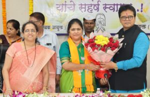 ‘एस आणि ‘टी’ प्रभाग समितीच्या अध्यक्षपदासाठी आज झालेल्या निवडणुकीत भारतीय जनता पक्षाच्या उमेदवार साक्षी दळवी या १० मते मिळवून विजयी झाल्या