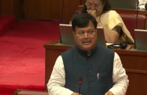 *कांदिवलीत प्रकल्पग्रस्तांची घरं पाडण्याची कारवाई तात्काळ थांबविण्याच्या सूचना शासनाला द्याव्यात- आ. प्रवीण दरेकरांची सभापतींना विनंती*