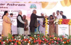 निसर्गोपचार आश्रमाचे शारीरिक-मानसिक आरोग्याबरोबरच ग्रामीण विकासातही मोलाचे योगदान- उपराष्ट्रपती सी.पी. राधाकृष्णन उपराष्ट्रपतींच्या उपस्थितीत निसर्गोपचार आश्रमाचा ८१ व्या स्थापना दिवस समारंभ संपन्न