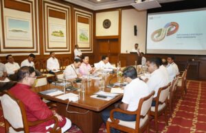 *कांदा उत्पादक शेतकऱ्यांच्या हितासाठी कांदा प्रक्रिया उद्योगास चालना देणार* *- मंत्री जयकुमार रावल*