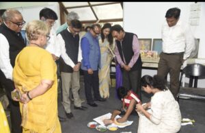 *दिव्यांग कलाकारांना अभिव्यक्तीसाठी अधिक संधी उपलब्ध करुन द्यावी*- मुख्य सचिव राजेश अग्रवाल • *दिव्यांग कलाकारांच्या विशेष कला कार्यशाळेचा समारोप*