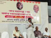 *पक्षाशी गद्दारी करणाऱ्याला रस्त्यात तुडवा , बाळासाहेबांनी हाही विचार दिला* : खा अरविंद सावंत