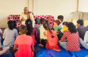 प्रा .देवदत्त पाठक यांच्या वंचितांसाठी २१ मोफत अभिनय कार्यशाळा