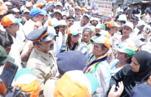*धारावीत वर्षानुवर्षे राहणाऱ्या ९०% स्थानिकांना ‘अपात्र’ ठरवून बेघर करण्याचे मोठे षडयंत्र, सरकारच्या सर्व यंत्रणा अदानीसाठी – खा. वर्षा गायकवाड.*