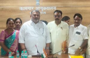 *विडी कामगारांना कामगार मंत्री लवकरच किमान वेतन जाहीर करणार* –