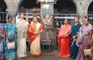 *चांदवडच्या श्री रेणुका मातेच्या चरणी विधान परिषद आमदार डॉ. नीलम गोऱ्हे यांचा जनसेवेचा संकल्प*