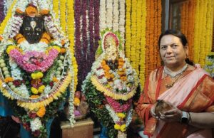 *देवशयनी आषाढी एकादशी निमित्त निवडुंग्या विठ्ठल मंदिरात डॉ. नीलम गोऱ्हे यांच्या हस्ते महापूजासंपन्न*