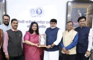 SNDT मुंबई येथे मुख्यमंत्री आणि उपमुख्यमंत्री यांच्या उपस्थितीत मराठी भाषा सप्ताहाचे उद्घाटन — मंत्री उदय सामंत यांच्या पुढाकाराने!