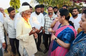 *चारा नसल्याने जनावरे उपाशी, १२ ऑक्टोबरपर्यंत गावातच चारा द्या* – *डॉ. नीलम गोऱ्हे यांचा प्रशासनाला दणका*