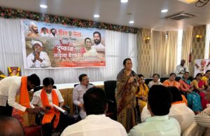 लोकप्रतिनिधींमधील सत्तास्पर्धेचा फटका दुष्काळग्रस्तांना बसू नये, डॉ. गोऱ्हे यांची अपेक्षा